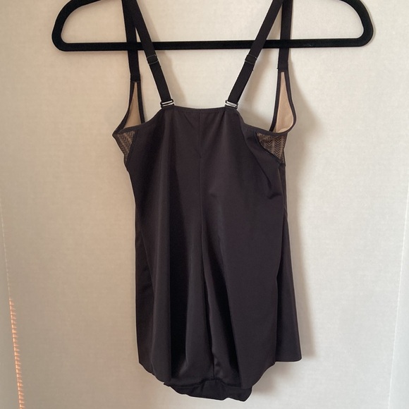 Maidenform Shape Wear - Picture 6 of 6